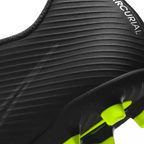 Adult Nike Mercurial Vapor 15 Club MG Molded Soccer Cleats 9 Adult Nike Mercurial Vapor 15 Club MG Molded Soccer Cleats - Image 9